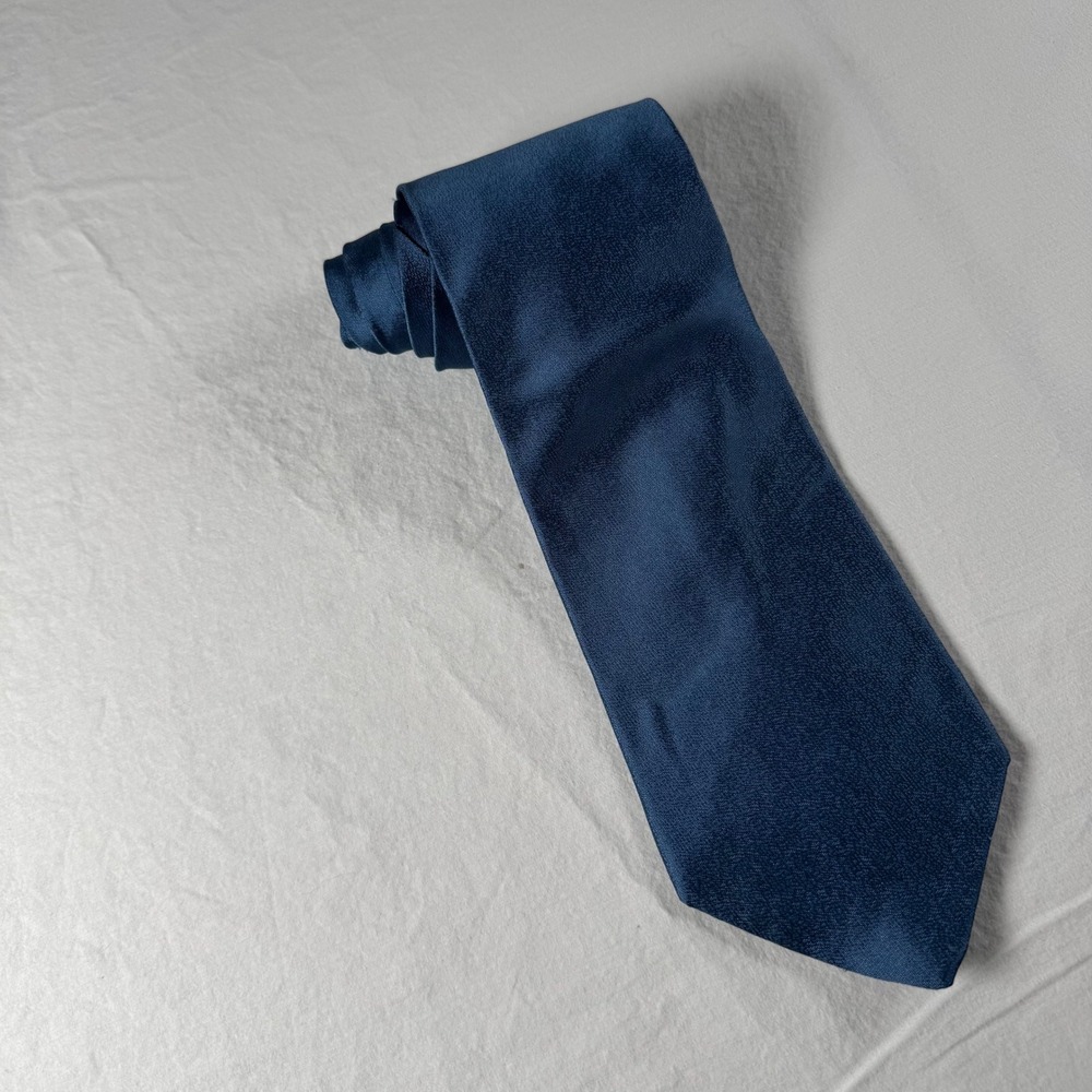 Woodward Men's Blue 100% Silk Solid Textured Necktie‎